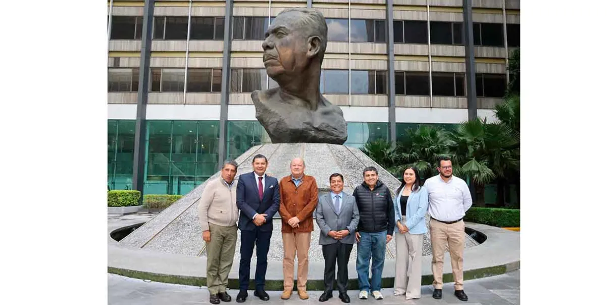 PEMEX respalda a Puebla con 3,500 toneladas de asfalto y combustibles por combate al robo de hidrocarburos