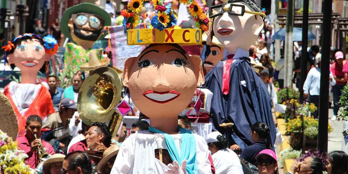 Atlixco se llena de tradición con el Desfile de Mojigangas este 10 de agosto