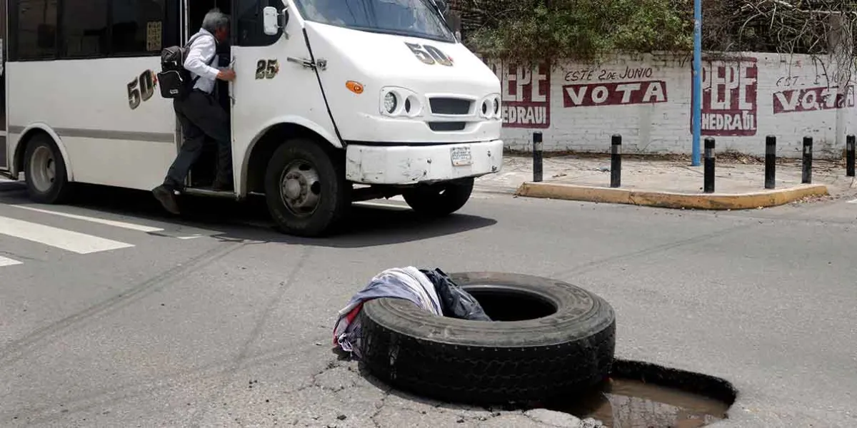 Congreso de Puebla reconoce crisis por baches y llama a municipios a atender servicios básicos