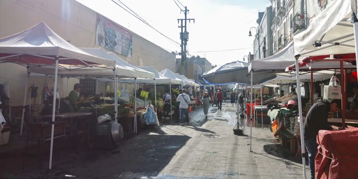 Hallan dos cuerpos emplayados con advertencia a “El Fede” cerca del Mercado 5 de Mayo
