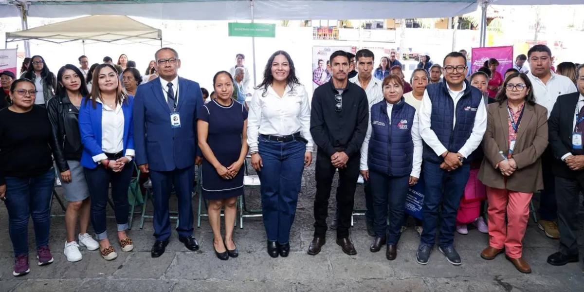 Lupita Cuautle lleva Jornada de Proximidad Social a San Francisco Acatepec