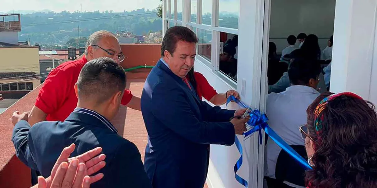 Para enriquecer la práctica académica, en el Complejo Regional Nororiental se inaugura nueva aula y Cámara Gesell