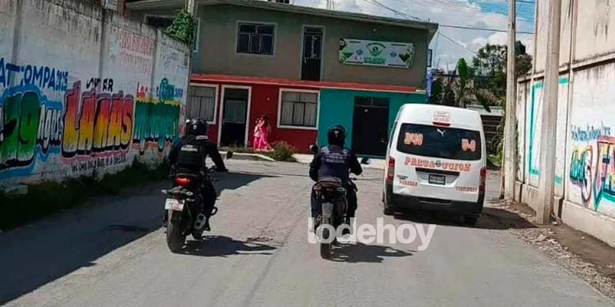 Vecinos de Texmelucan capturan a dos presuntos ladrones en San Buenaventura Tecaltzingo
