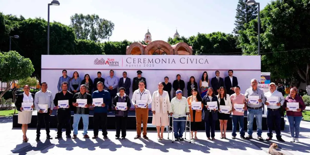 Promueve Lupita Cuautle principios de legalidad y transparencia en acto cívico