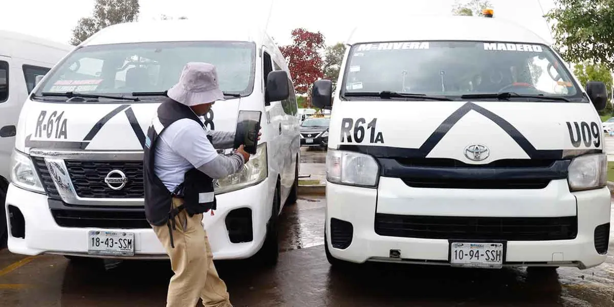 Por los suelos la revista vehicular en Puebla; asistencia apenas llega al 15% 