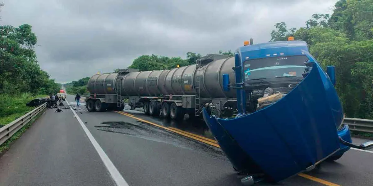 Trágico accidente en Jalpan deja tres muertos y un herido grave en la autopista México-Tuxpan