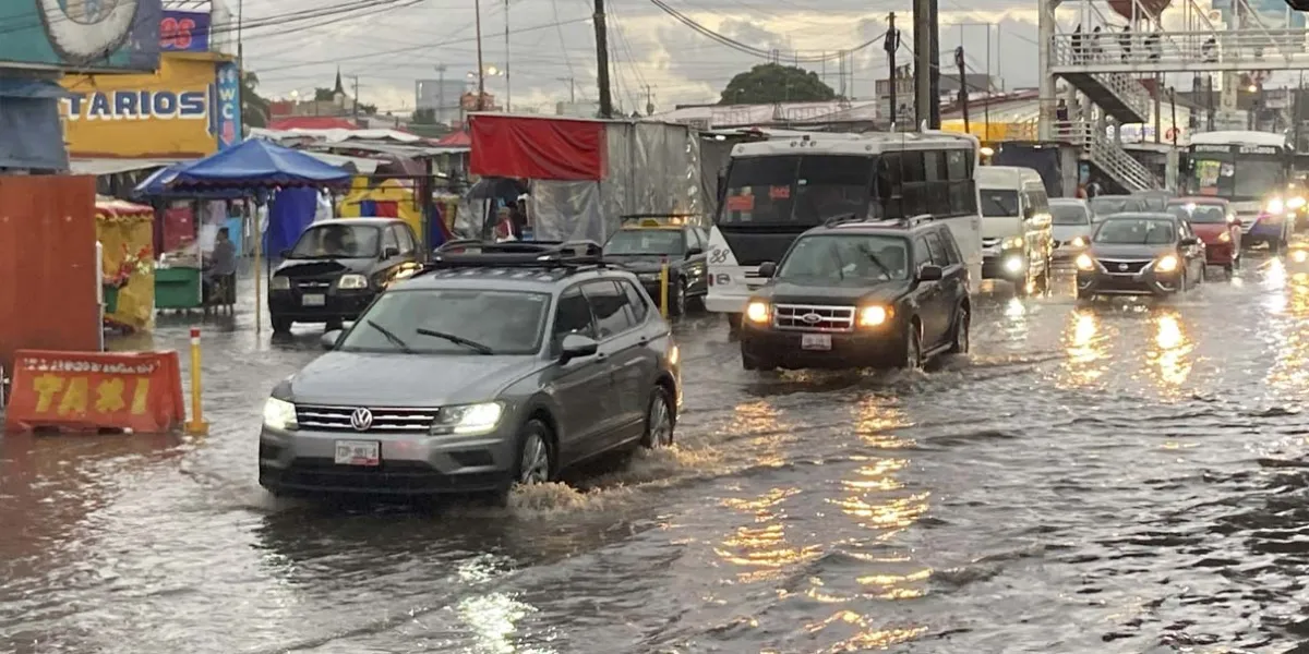 Advierten riesgo de inundaciones por lluvias y tormentas en Puebla