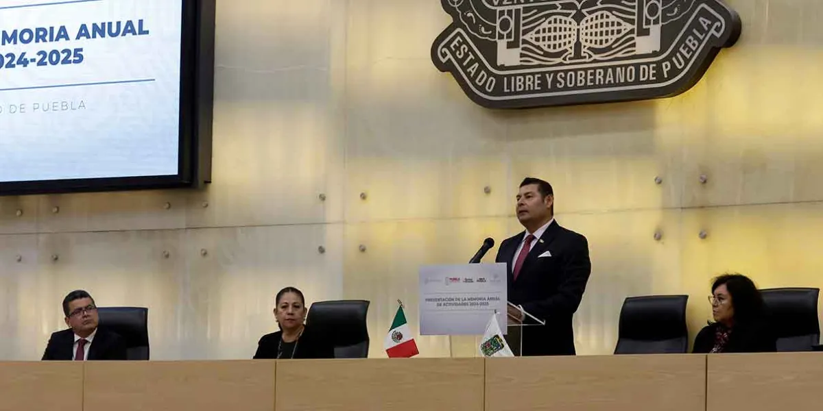 Alejandro Armenta resalta cooperación entre poderes en entrega de Memoria del Poder Judicial 2024-2025