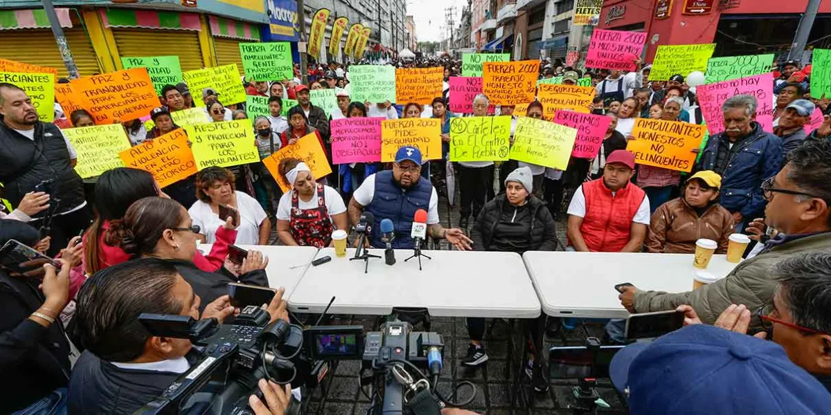  Fuerza 2000 y locatarios rechazan señalamientos