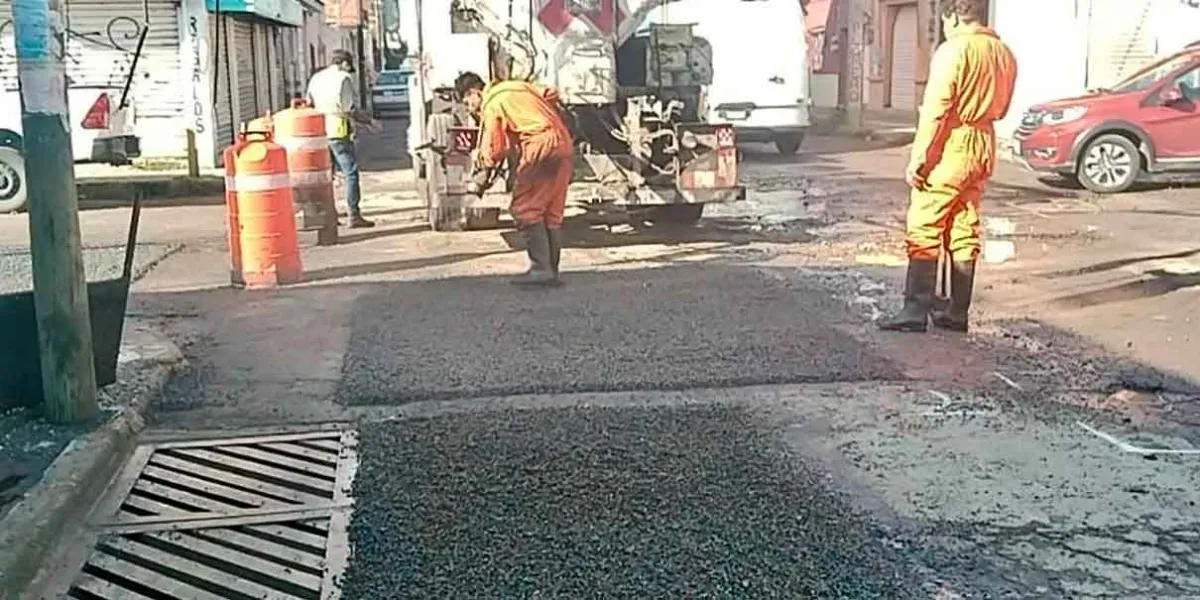 Campaña Capitalina Bacheando Puebla: fortalece la movilidad del transporte público