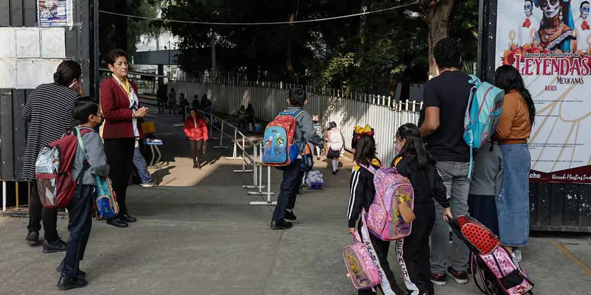 SEP confirma clases normales el 15 de septiembre en Puebla
