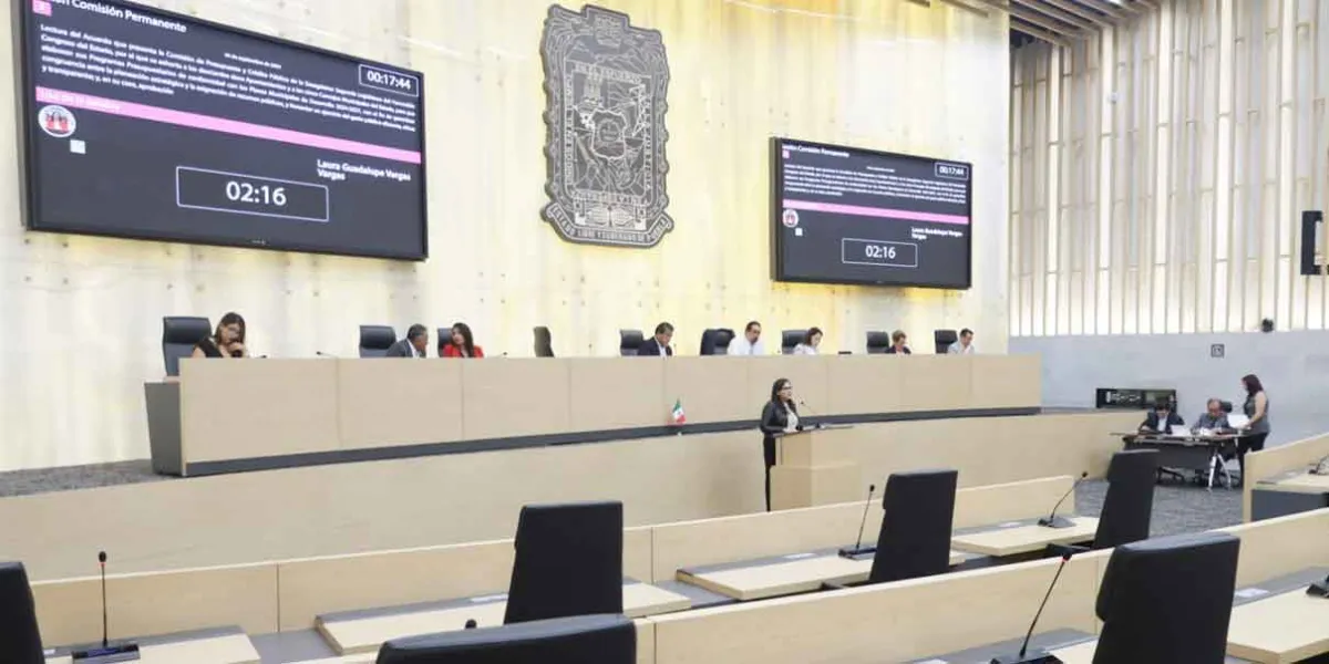 Diputados de Puebla podrían sesionar hasta tres veces por semana