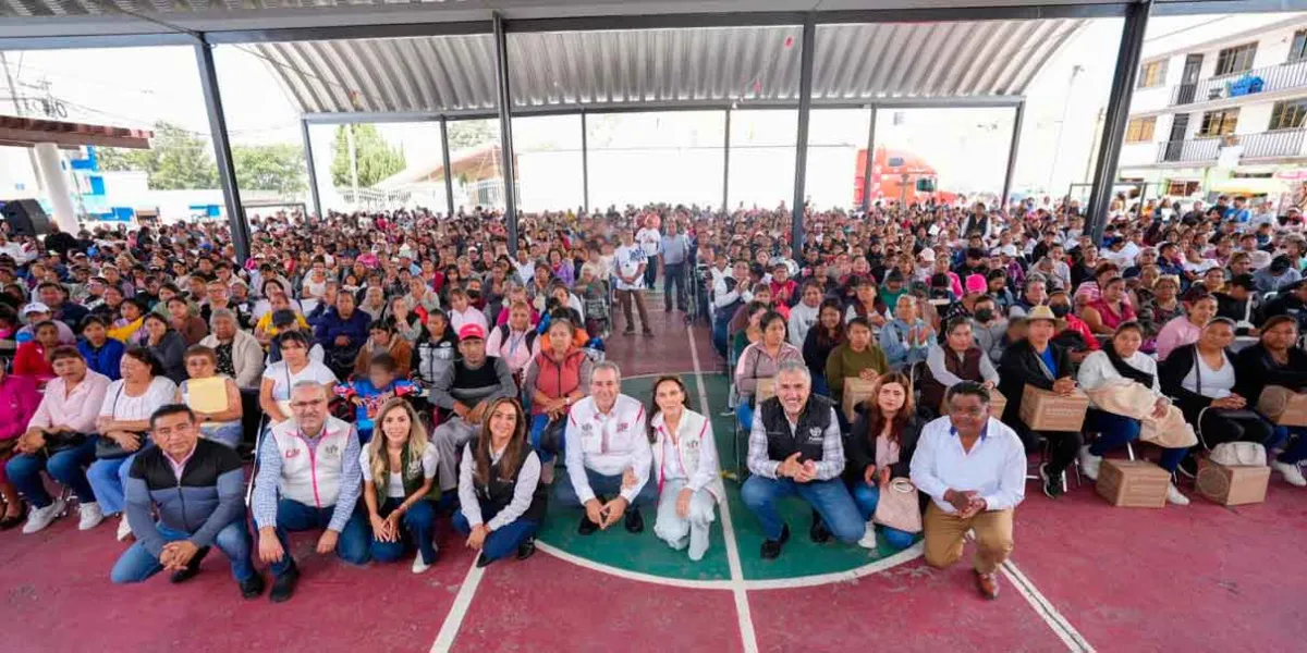Entregan Pepe Chedraui y MariElise Budib apoyos alimentarios en juntas auxiliares