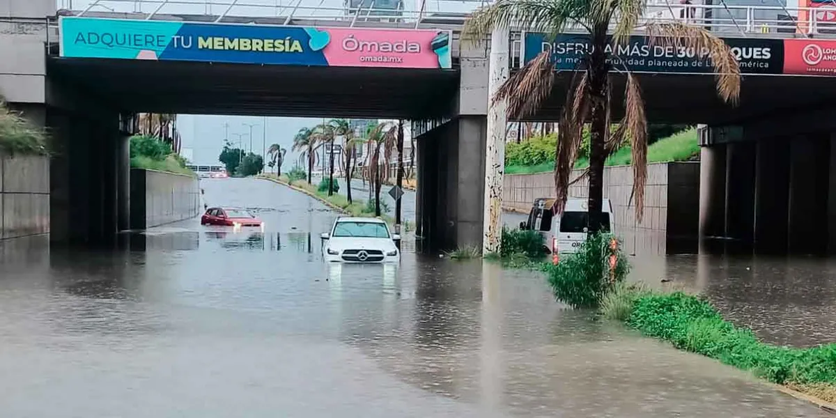 Acumulación de agua en Atlixcáyotl se debe a daños de Agua de Puebla, revela Infraestructura