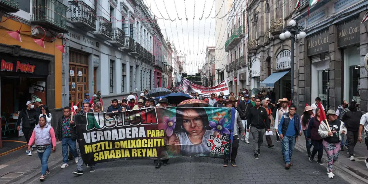 Protesta de la UPVA 28 de Octubre provoca cierre del bulevar 5 de Mayo