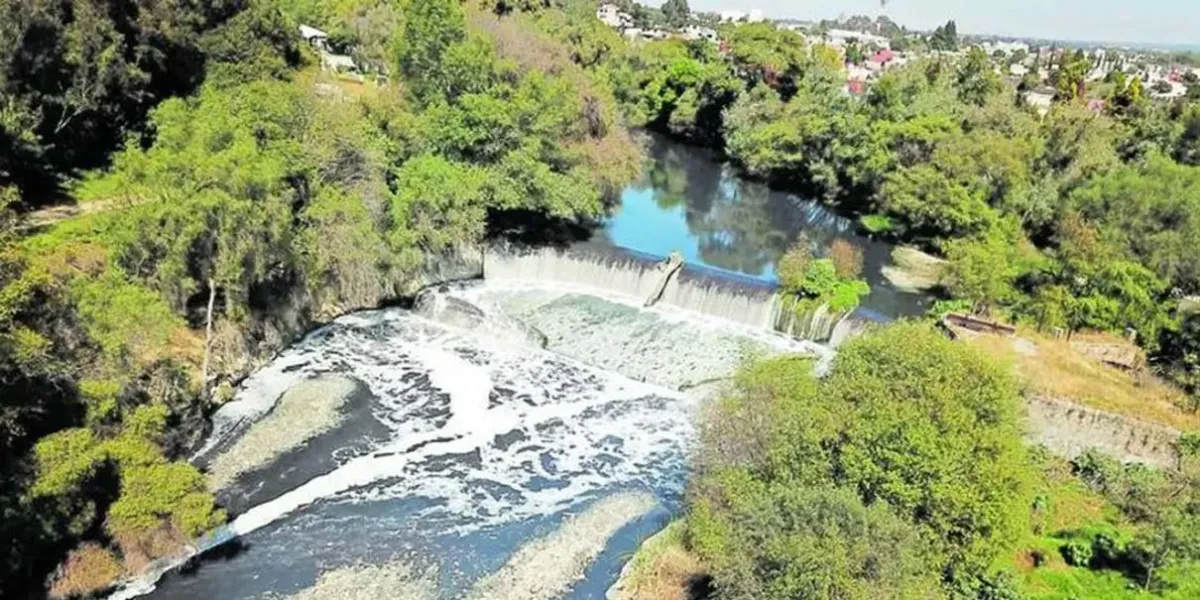 Sheinbaum impulsa saneamiento del río Atoyac en Puebla y Tlaxcala