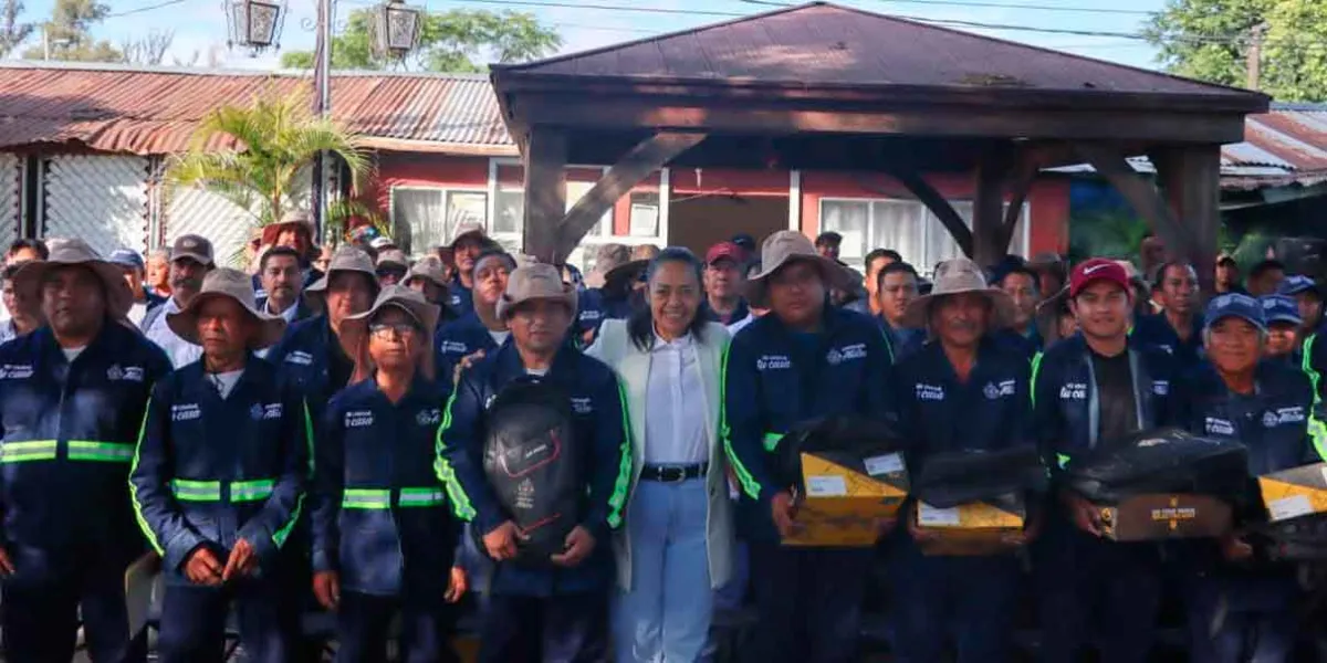 Ariadna Ayala dignifica la labor de trabajadores de Servicios Públicos en Atlixco
