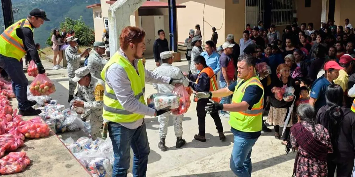 Apoyo permanente a damnificados de Huauchinango; se mantienen labores de limpieza