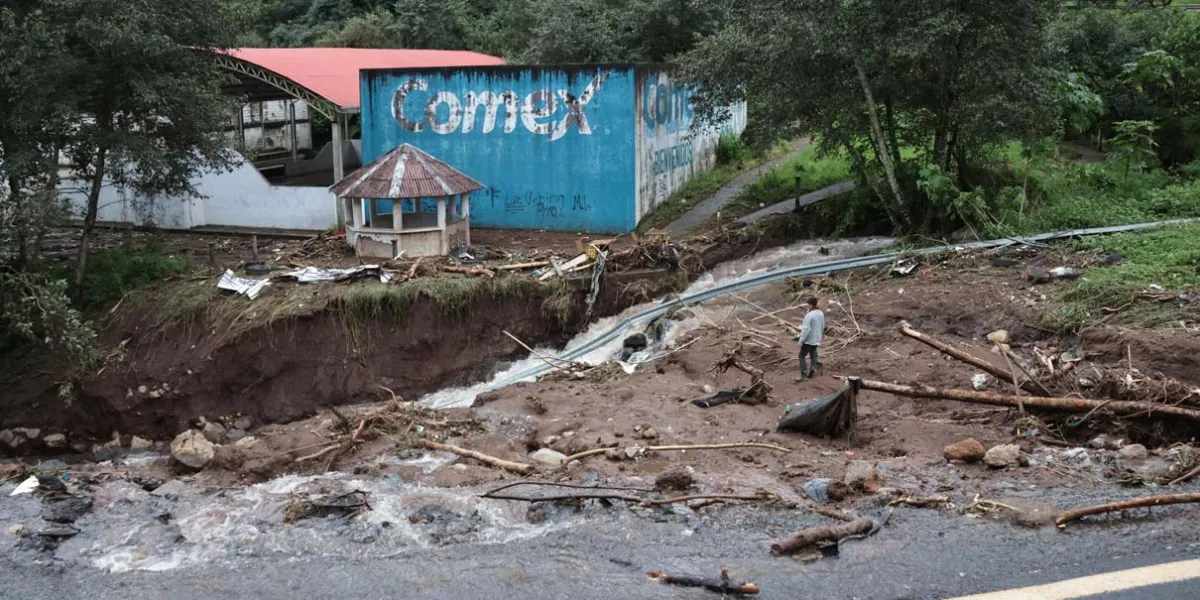Desastre en la Sierra Norte ha dejado 18 muertos y 70 desaparecidos