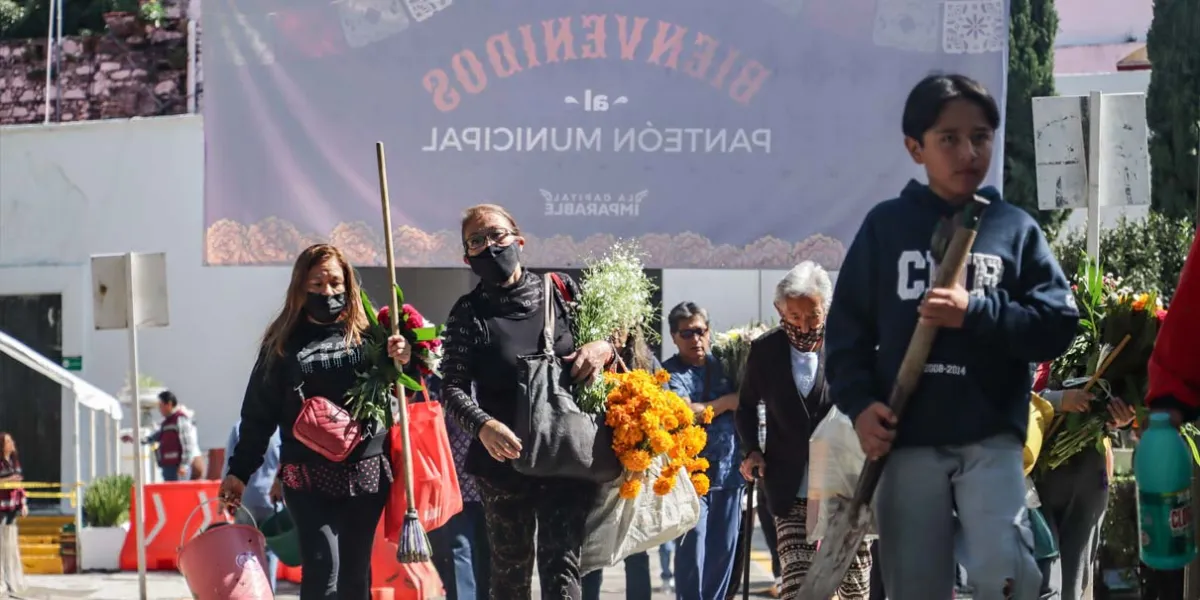 Por DÍA DE MUERTOS panteones estarán ABIERTOS hasta las 7 de la noche