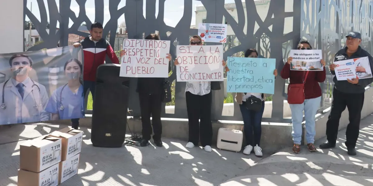 Más de 7 mil médicos piden al Congreso respetar su derecho a la objeción de conciencia