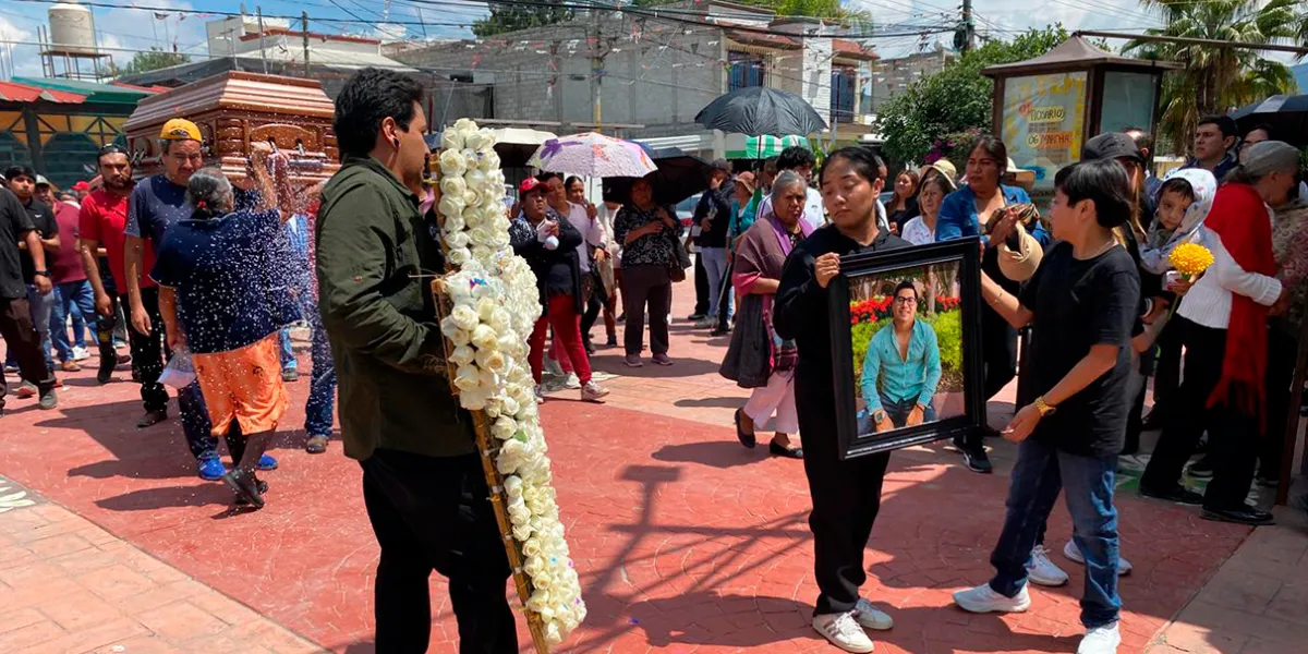 Tecamachalco despide al empresario Julio Torres con misa de cuerpo presente