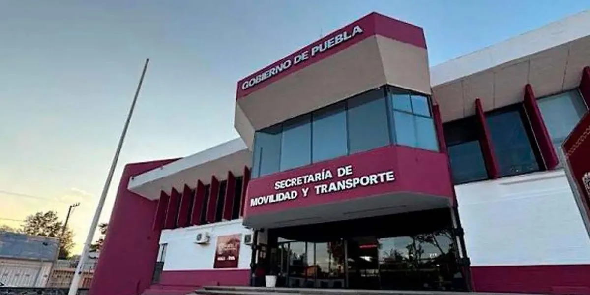 Puebla licita 70 autos y camionetas para fortalecer seguridad vial