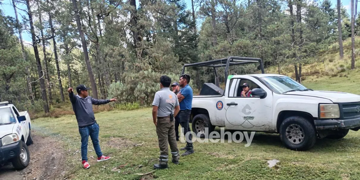 Rescatan a hombre extraviado en zona montañosa de San Agustín Atzompa
