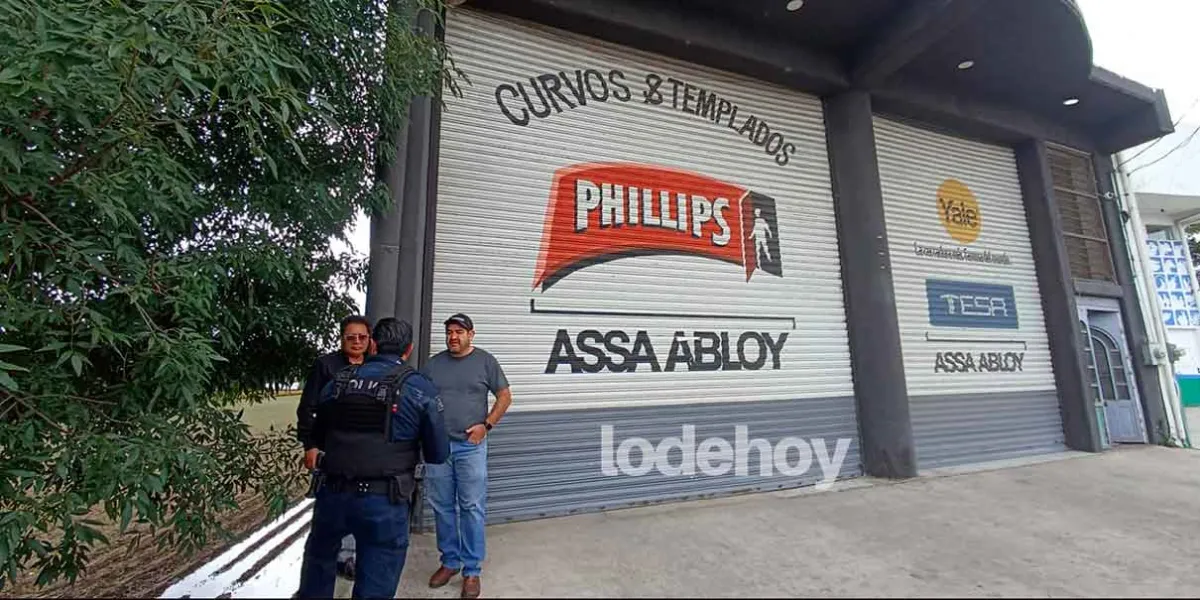 Roban más de 200 mil pesos en negocio de vidrios en Texmelucan