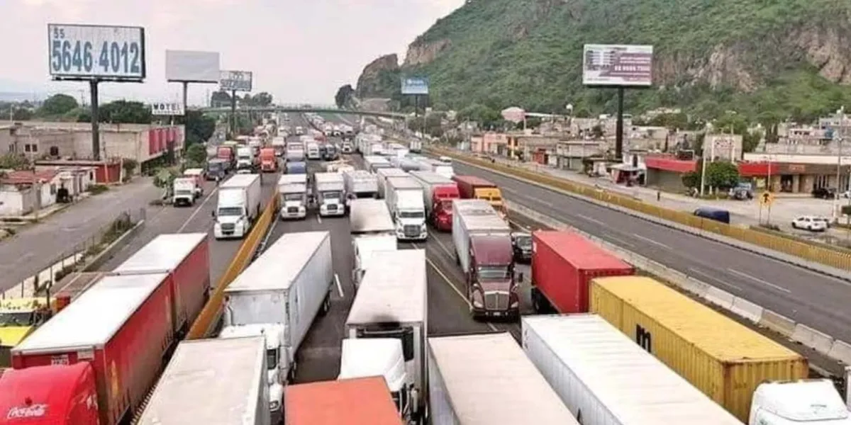 Se suspendió el bloque carretero en la México-Puebla; transportistas acordaron dialogar