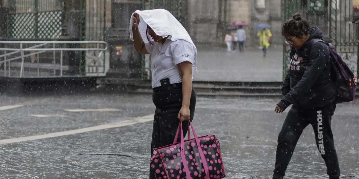 Tormentas eléctricas en Puebla: operativo especial atiende puntos críticos