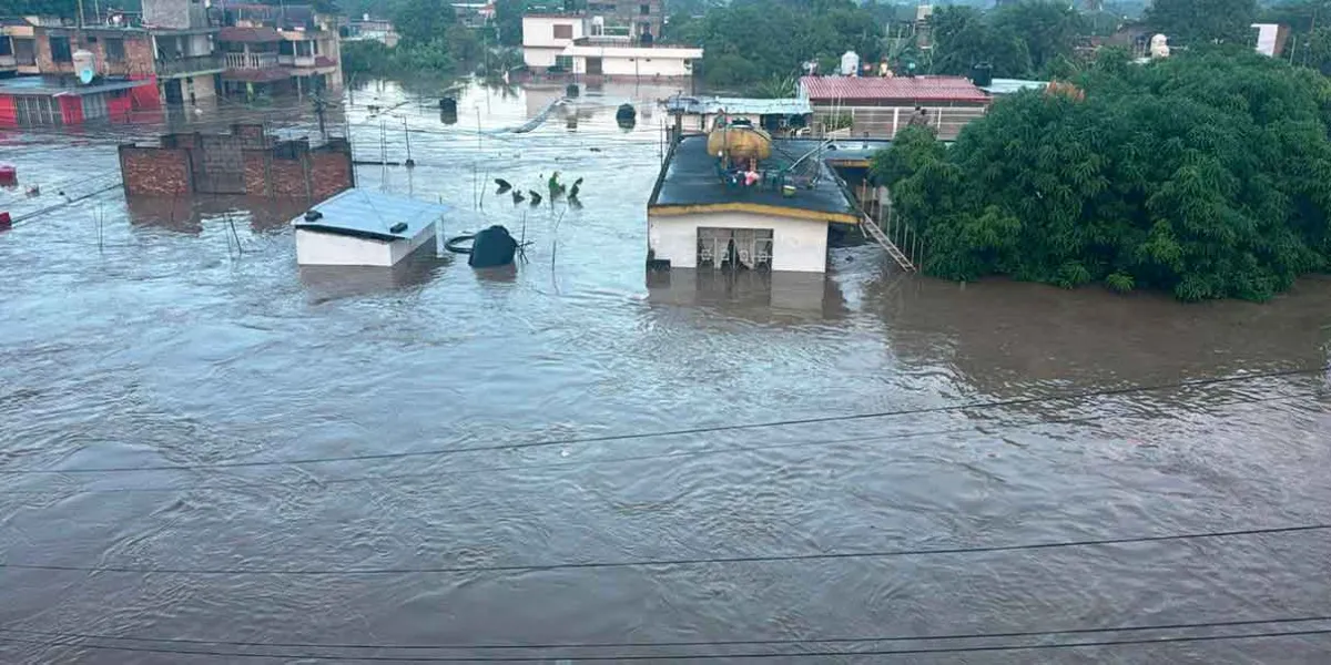 Antorchistas abren centros de acopio en Puebla para apoyar a damnificados por lluvias