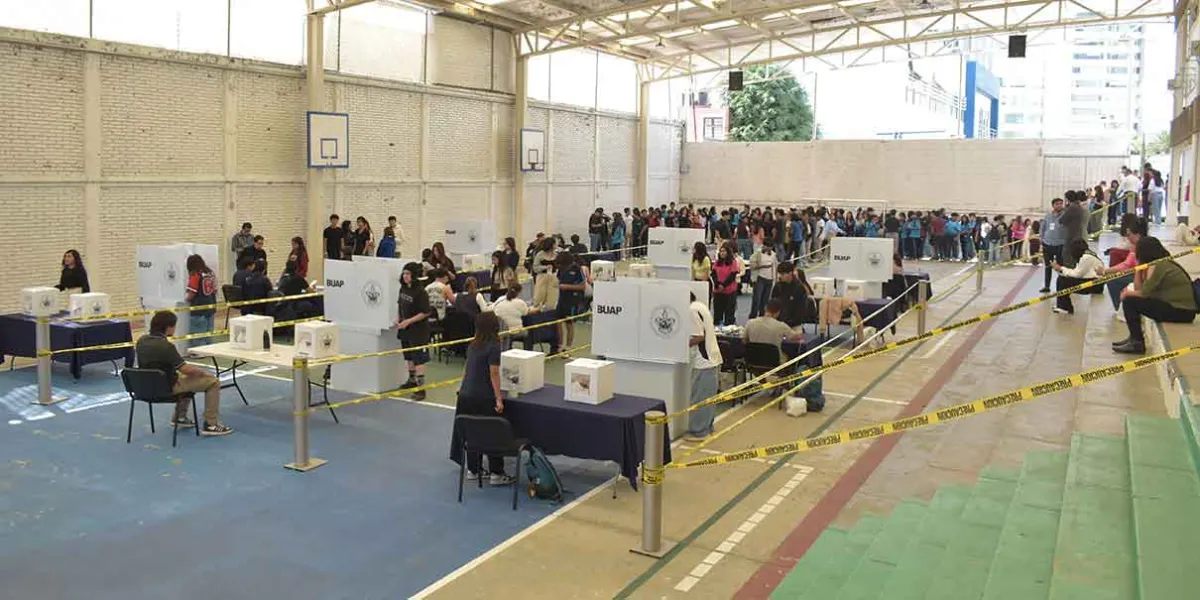 BUAP vive jornada electoral con amplia participación universitaria