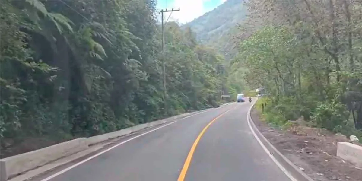 Rehabilitación de la carretera Ahuacatlán–Zacatlán impulsará a 79 municipios de la Sierra Norte: Armenta