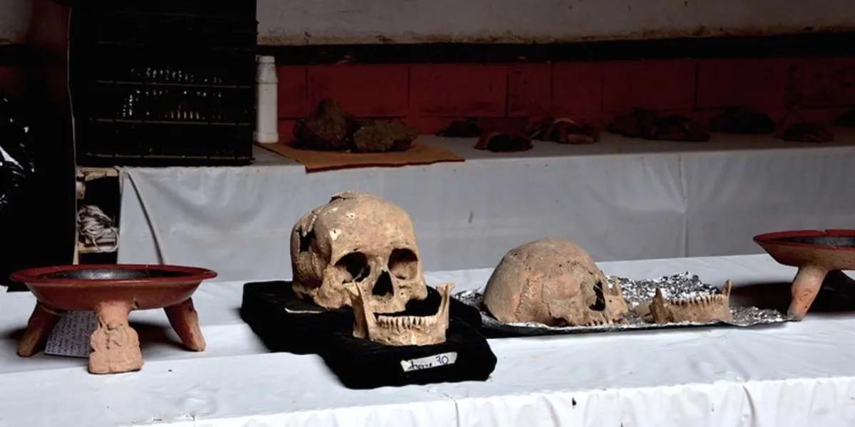Hallan entierro prehispánico de 2,800 años en Atlixco; INAH revela detalles del individuo Maxtli