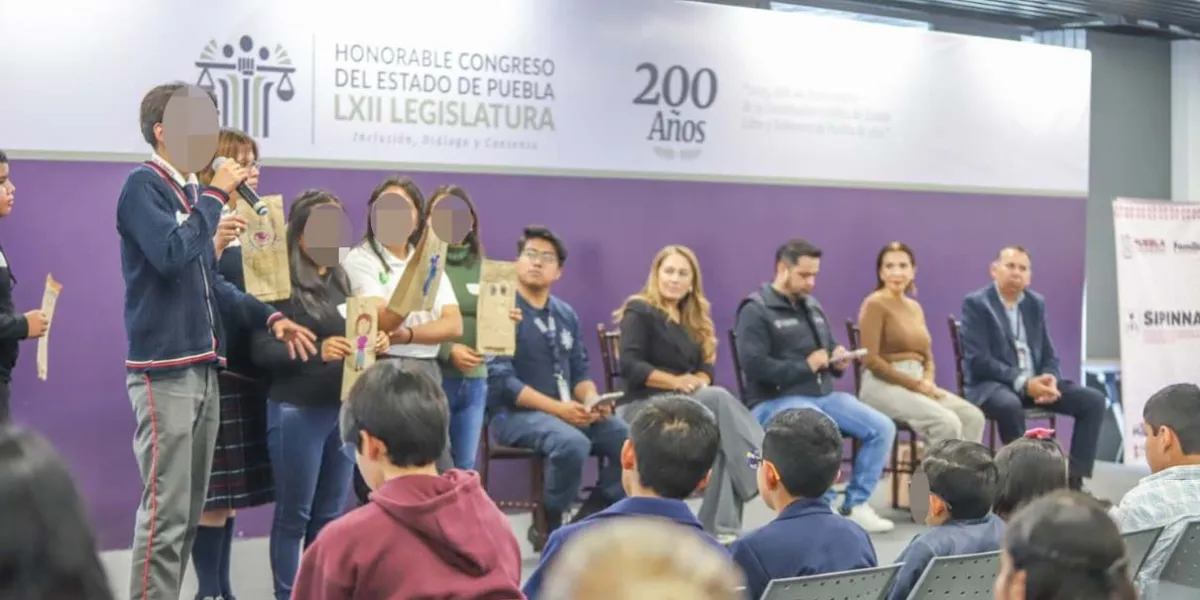 Infancias poblanas exigen entornos digitales seguros en foro “ImagiNNAcción”