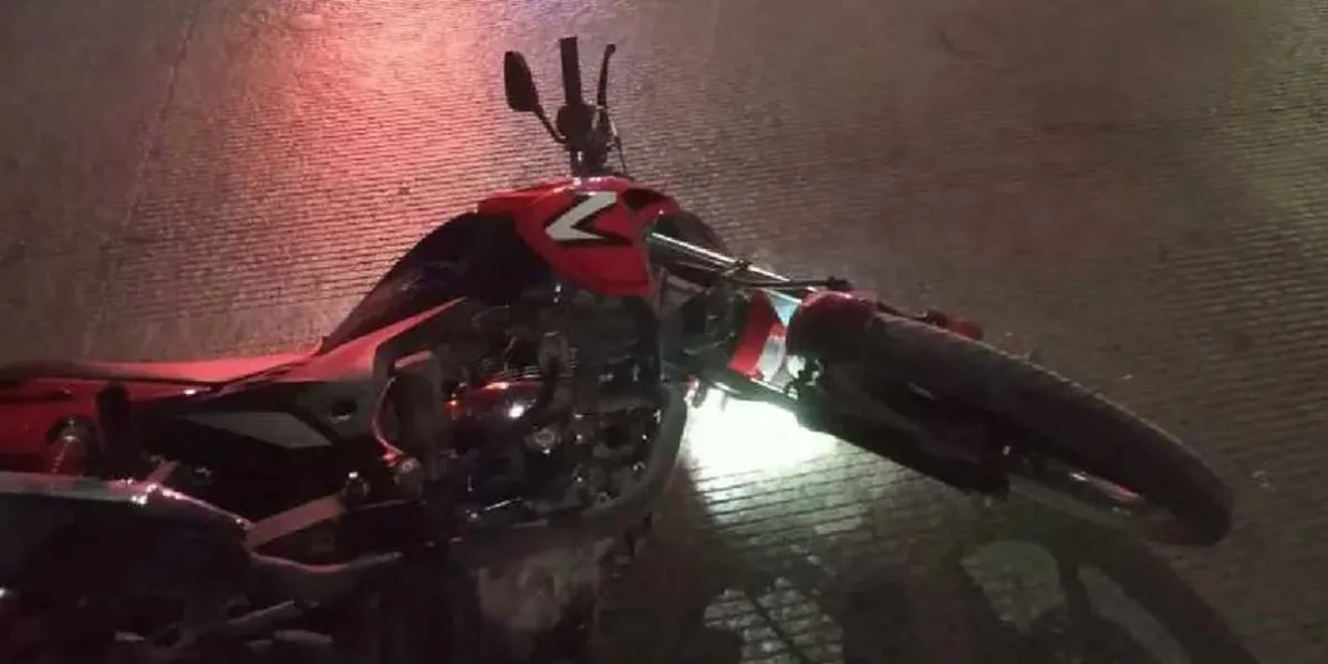 Motociclista pierde la vida tras caída en San Pedro Cholula; autoridades realizan diligencias
