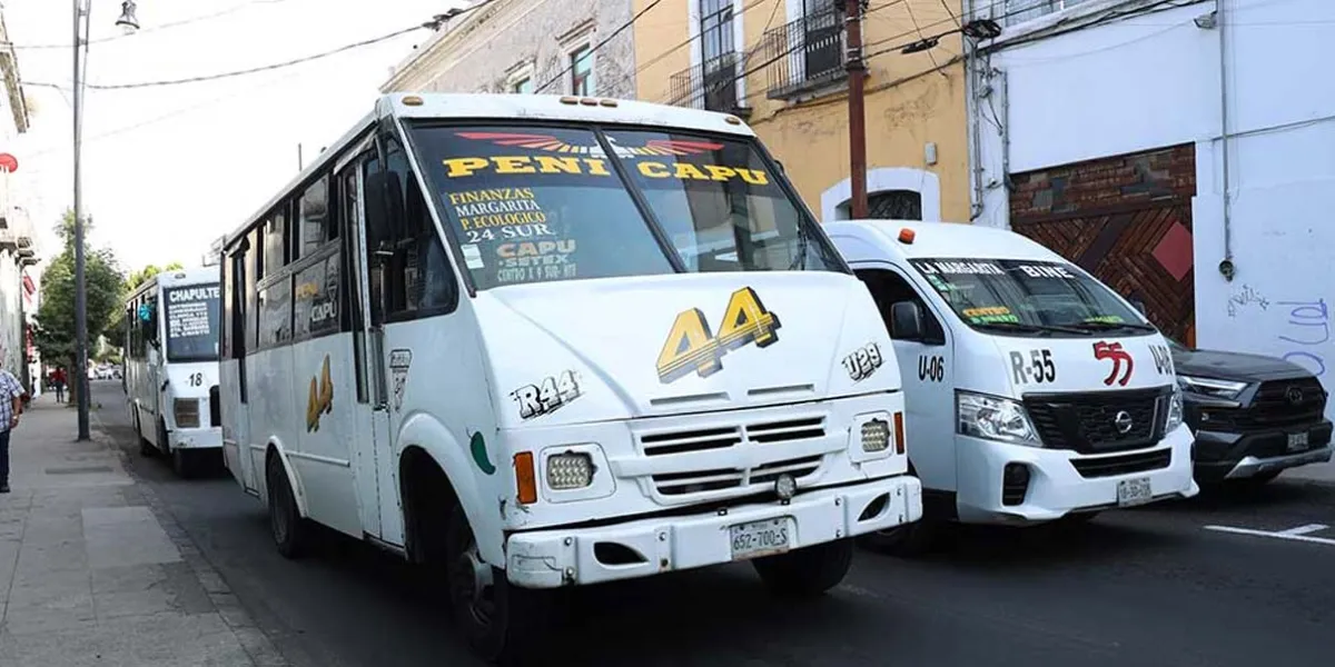 Primero se debe mejorar el transporte público antes de concesionar el Cablebús