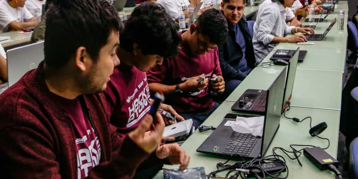 Promueve gobierno de la ciudad soluciones tecnológicas con Hackatón 2025