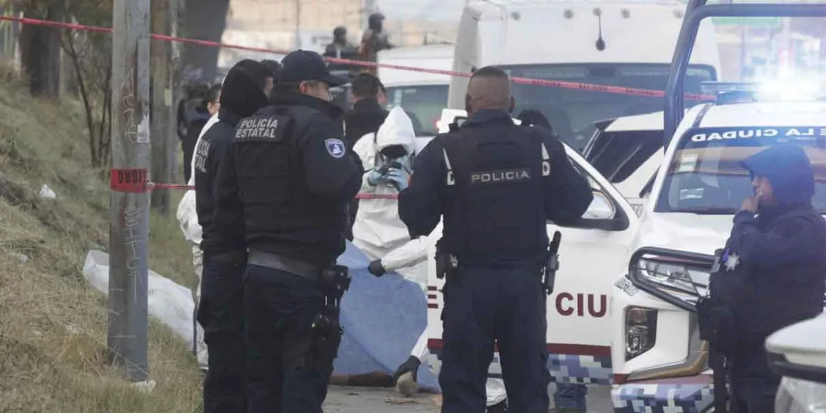 Macabro hallazgo en carretera Puebla–Tehuacán: hombre asesinado con narcomensaje
