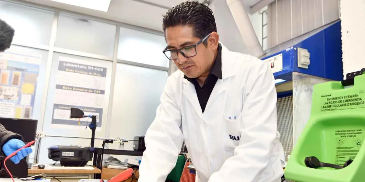 Fomenta el Centro de Investigaciones en Dispositivos Semiconductores del ICUAP, vocaciones científicas en el nivel medio superior