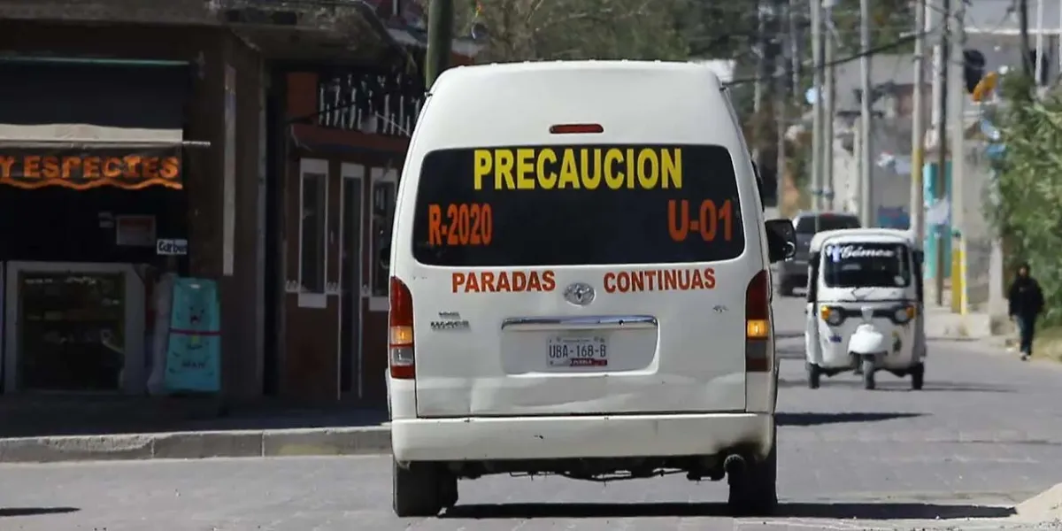 Gobernación actúa contra transporte irregular en Tepeaca para evitar conflictos