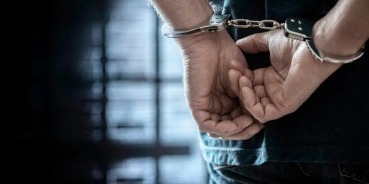 Detienen a hombre por sustraer objetos dentro de iglesia en Tecamachalco