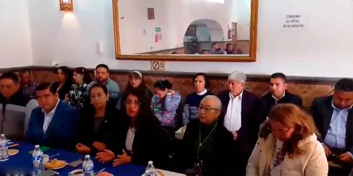Docentes denuncian acoso laboral y exigen relevo en la Normal Benito Juárez de Zacatlán