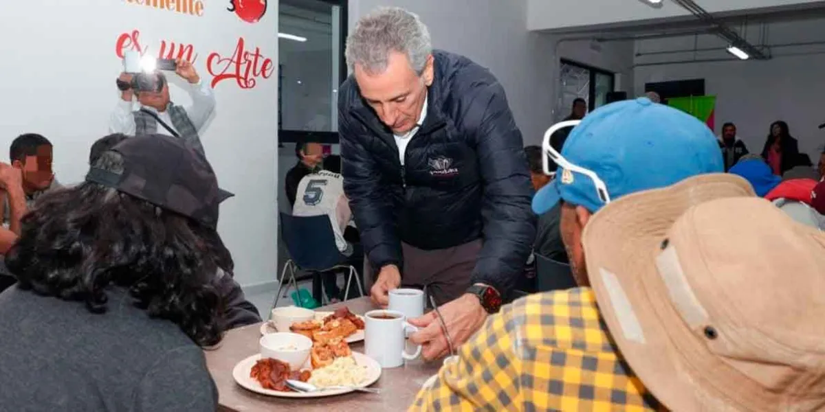 Pepe Chedraui y MariElise Budib encabezan convivencia navideña en el Dormitorio Municipal