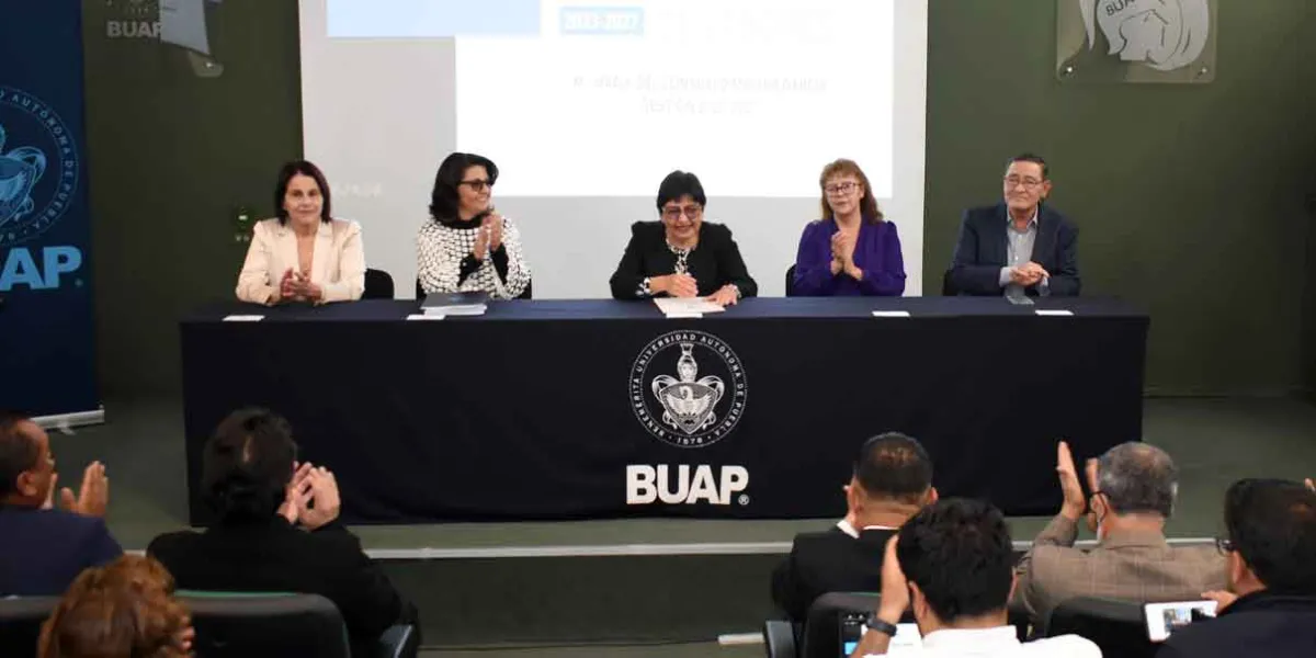 Reconoce Rectora Lilia Cedillo el impulso que dan docentes a estudiantes en la FCC