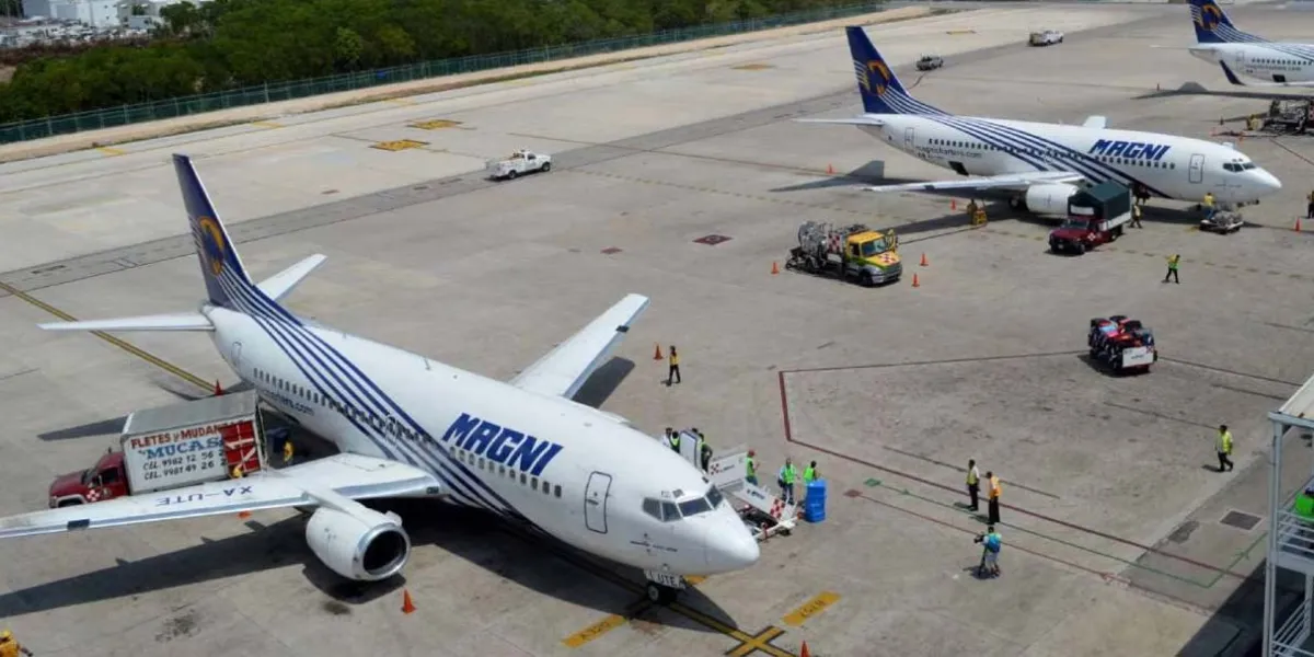 Tensión en el AICM: piloto se encierra en cabina y detiene vuelo de Magnicharters