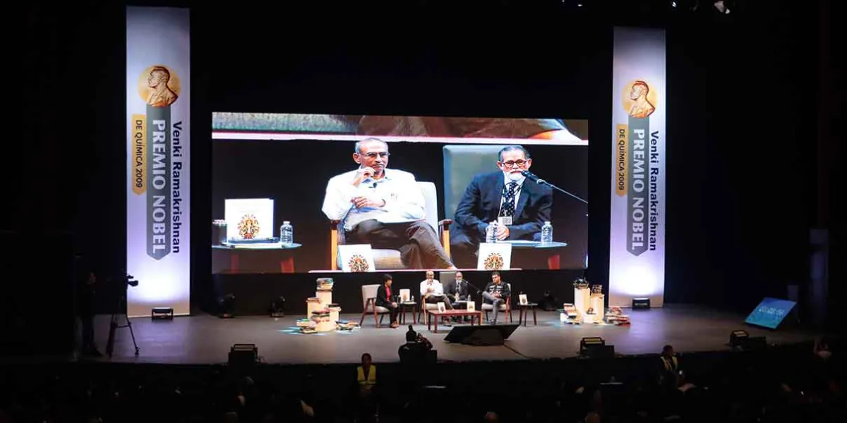 Venki Ramakrishnan presenta en la BUAP su libro “Por qué nos morimos” y reflexiona sobre la ciencia y la vida