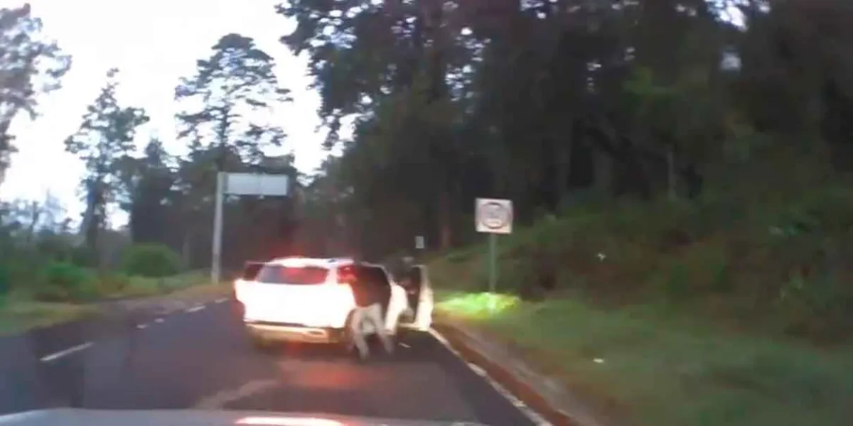 VIDEO DE TERROR  Documentan  violento asalto sobre la carretera libre México-Cuernavaca