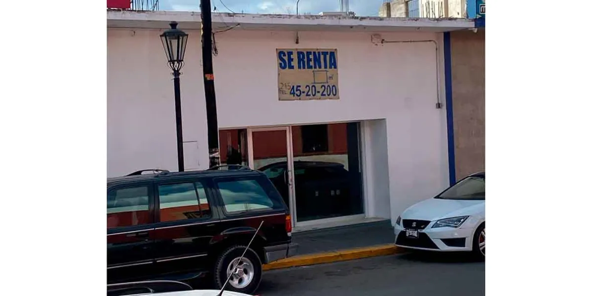 Hallan a dos personas sin vida en camino rural de Serdán
